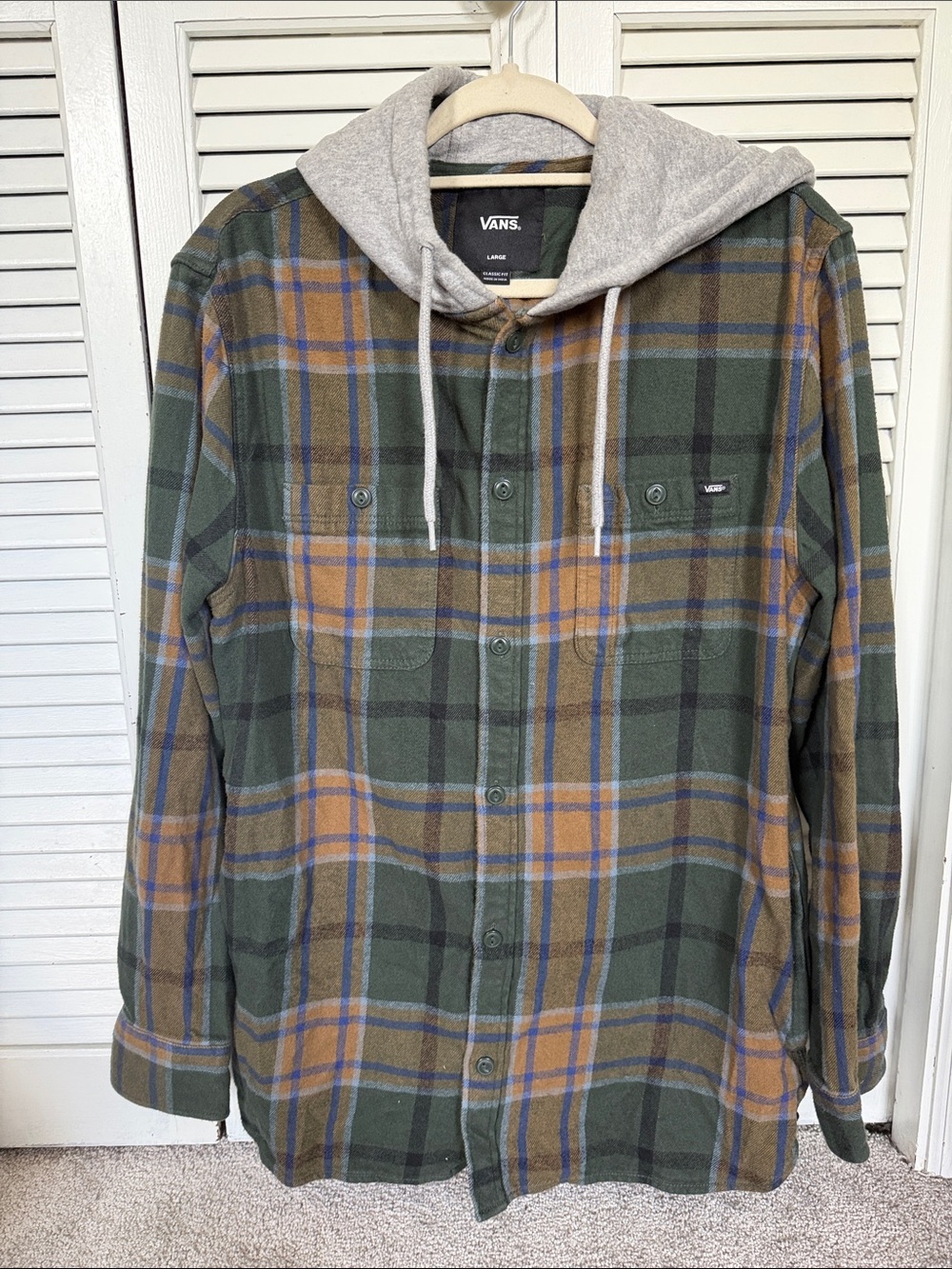 Men’s Vans Green and Tan Plaid flannel Hooded Shirt Jacket EUC Sz L